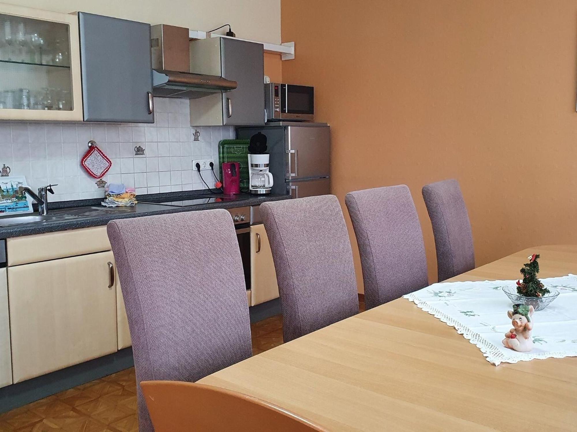 Large Detached Holiday Home In Hesse With Private Garden And Terrace Хомберг Екстериор снимка