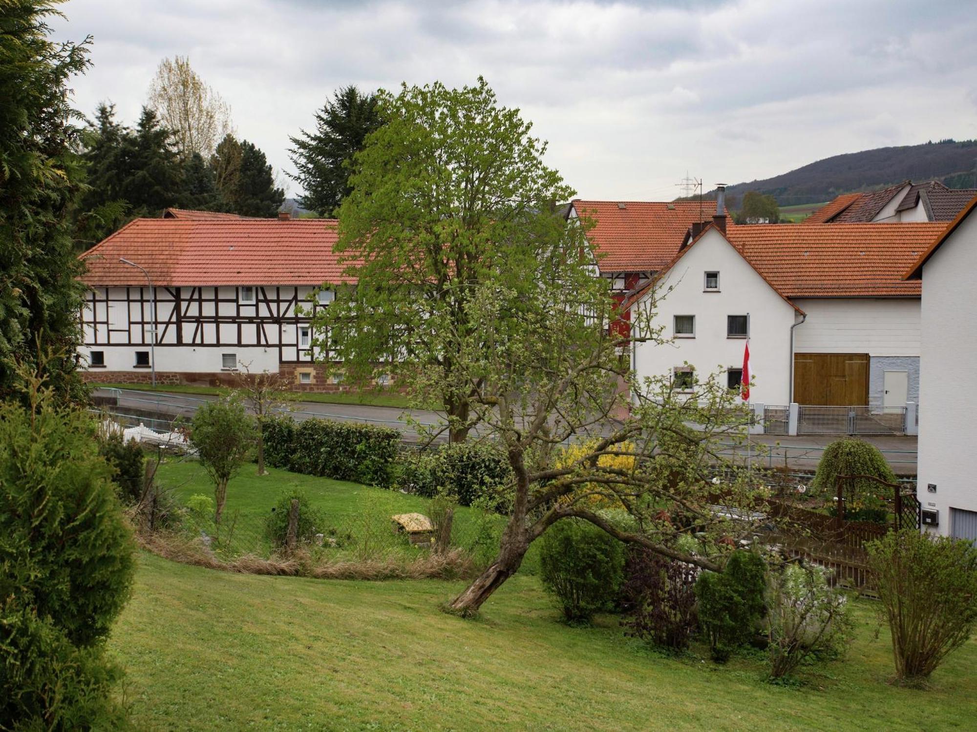 Large Detached Holiday Home In Hesse With Private Garden And Terrace Хомберг Екстериор снимка